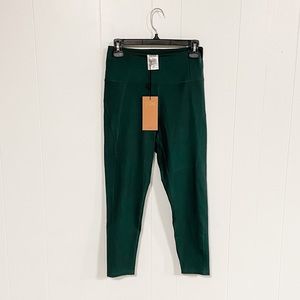 SOLD Moss girlfriend collective 7/8 leggings